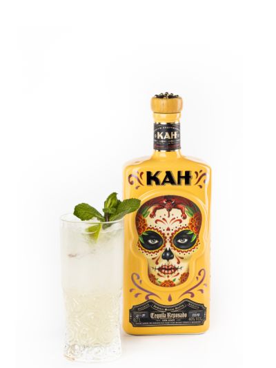 Kokteilis KAH and Stormy