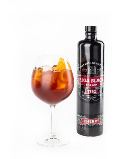 Kokteilis Cherry Spritz 